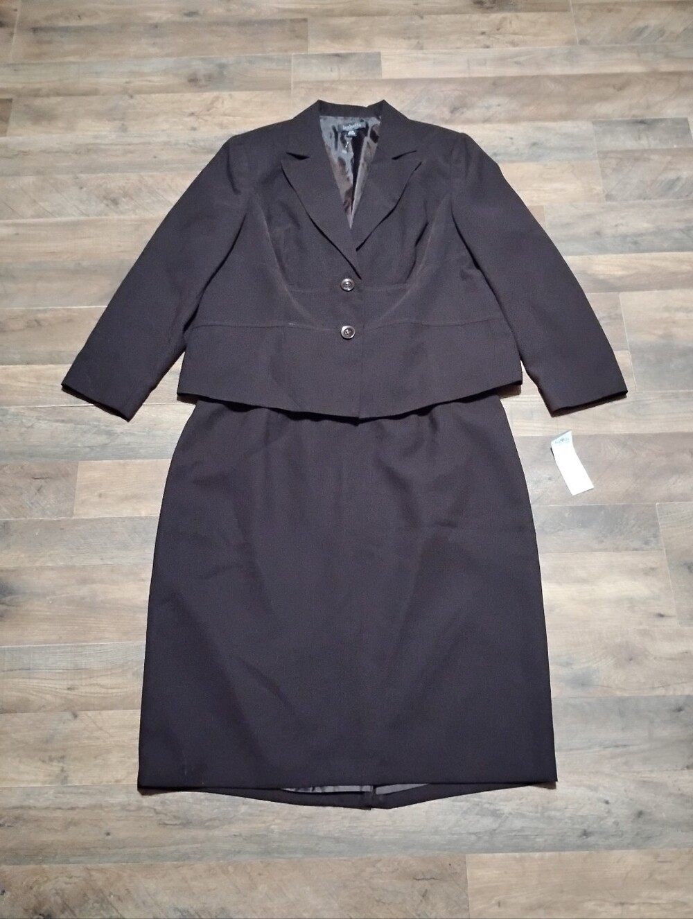 Isabella NWT Brown Satin Lined Skirt Suit Women's Size: 18W